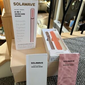 Solawave Radiant Renewal Skincare Wand - Pink